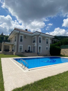 DAILY DETACHED VILLA FOR RENT, Kartepe